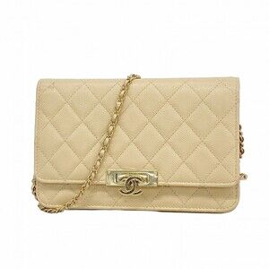 CHANEL Cream Caviar Leather Wallet